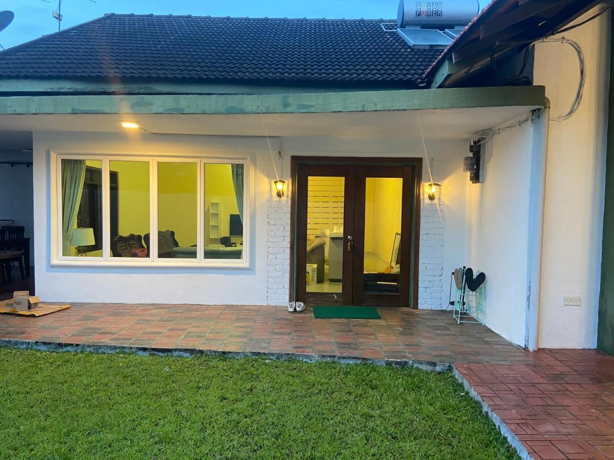 Melaka Beach Villa C Type Екстериор снимка